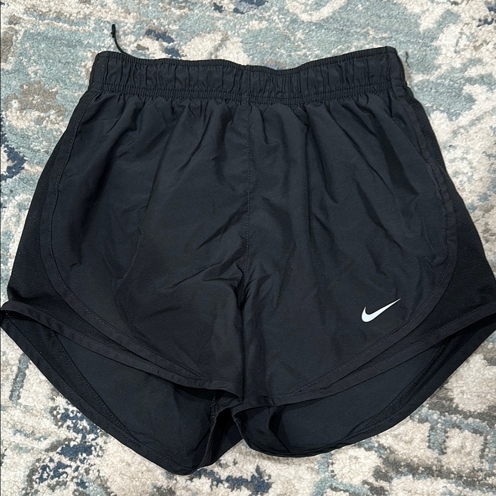 Nike Black Athletic Shorts with Moisture-Wicking Fabric